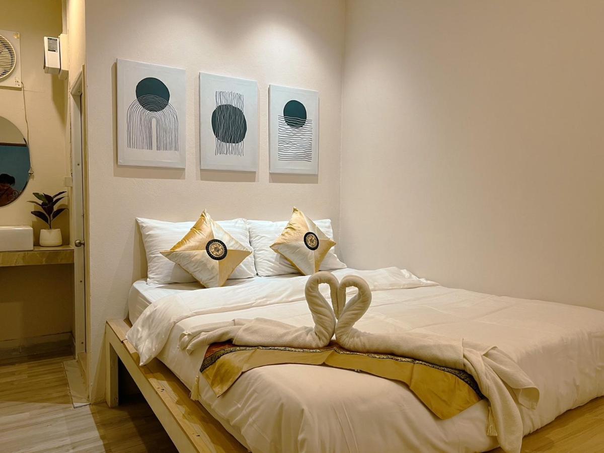 Pure Stay At Cnx Chiang Mai Exterior photo